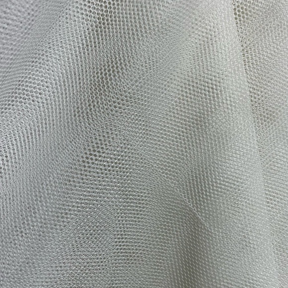 Ann Taylor Wedding Dress Gown Tulle Embellished Illusion Neckline Mermaid Size 8 - Picture 11 of 16